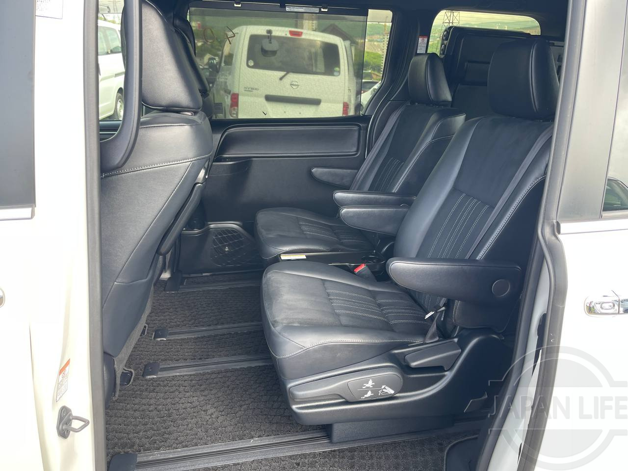 Фото Toyota Esquire - Japan Life 