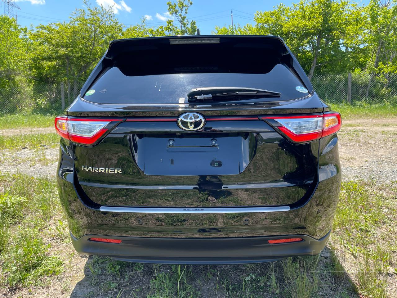 Фото Toyota Harrier - Japan Life 