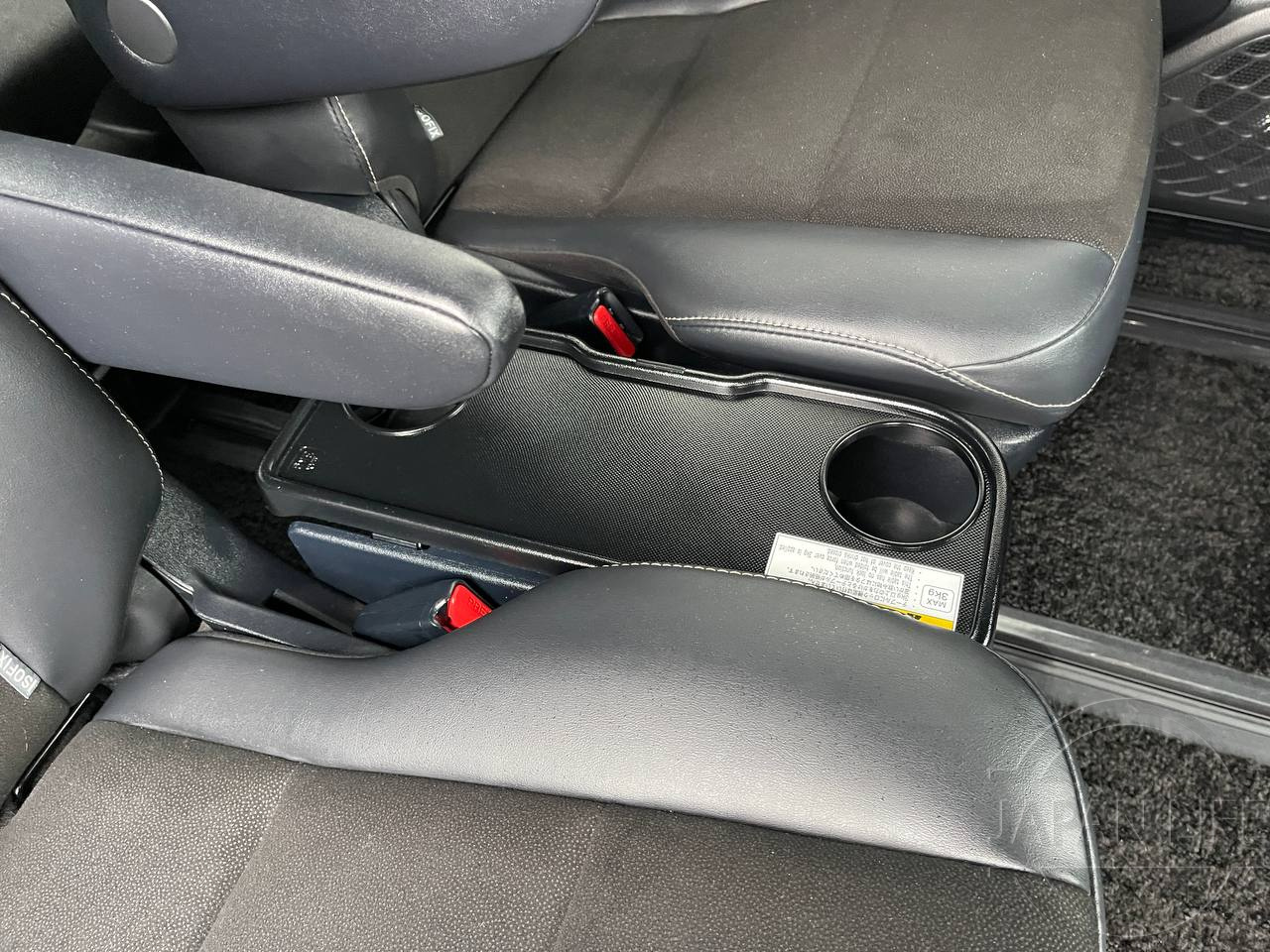 Фото Toyota Noah - Japan Life 