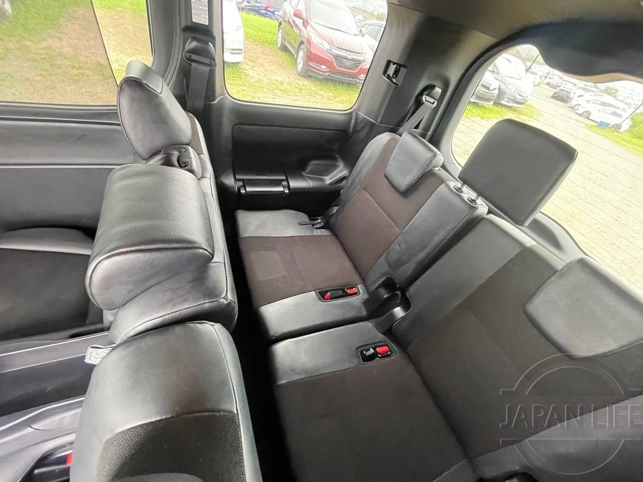 Фото Toyota Noah - Japan Life 