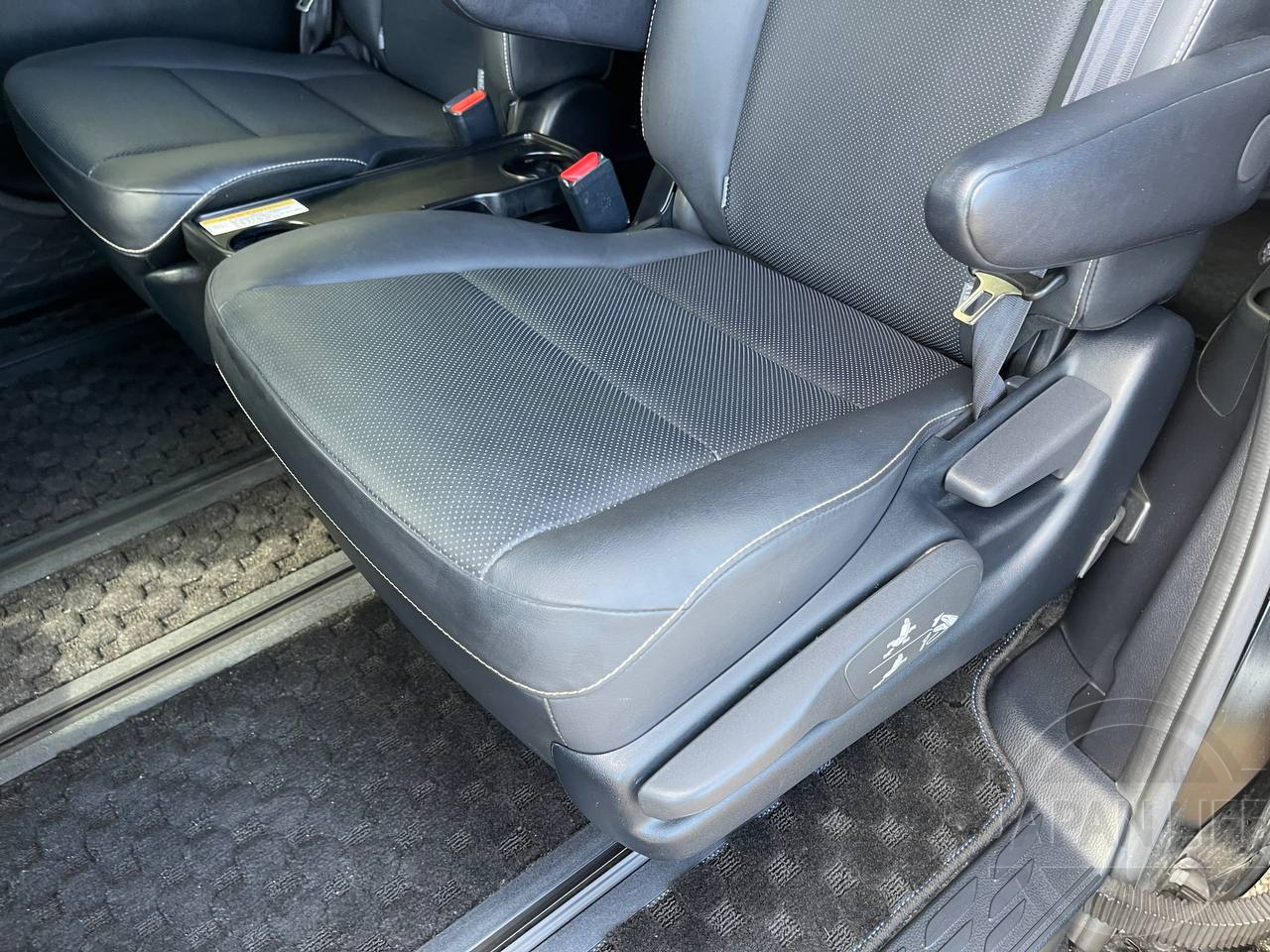 Фото Toyota Esquire - Japan Life 