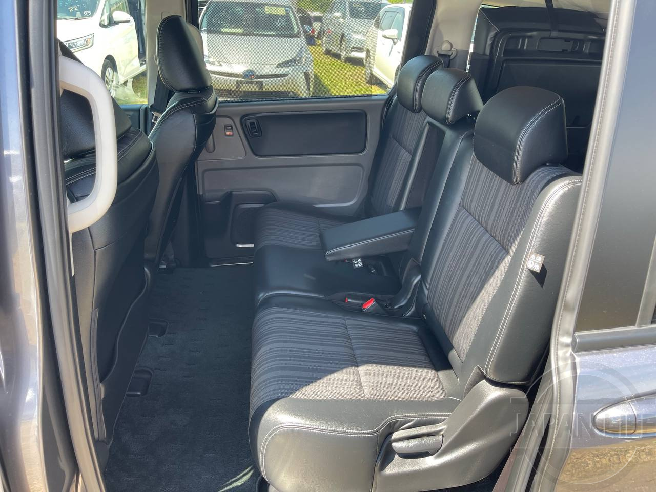 Фото Honda Freed - Japan Life 