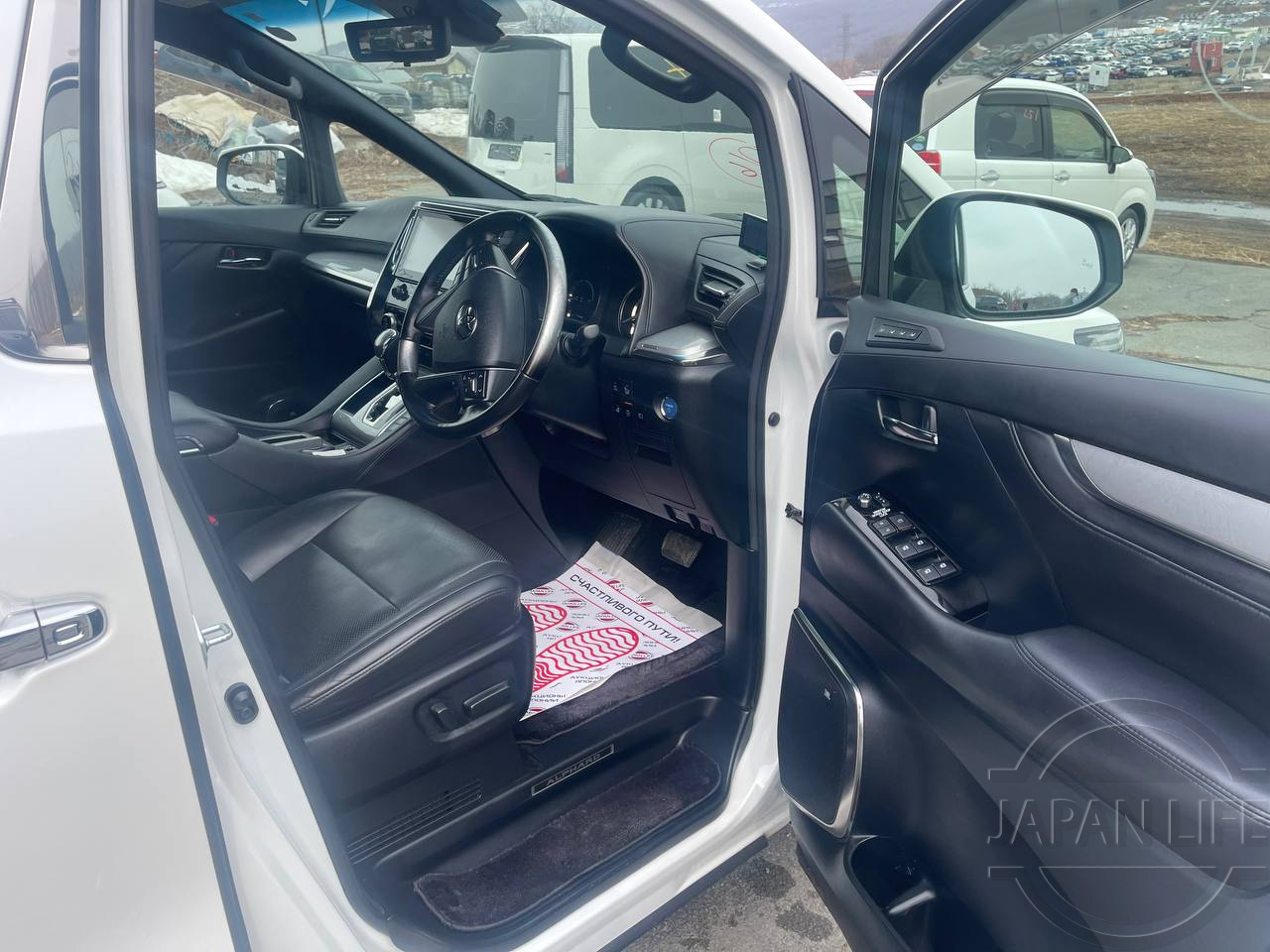 Фото Toyota Alphard - Japan Life 