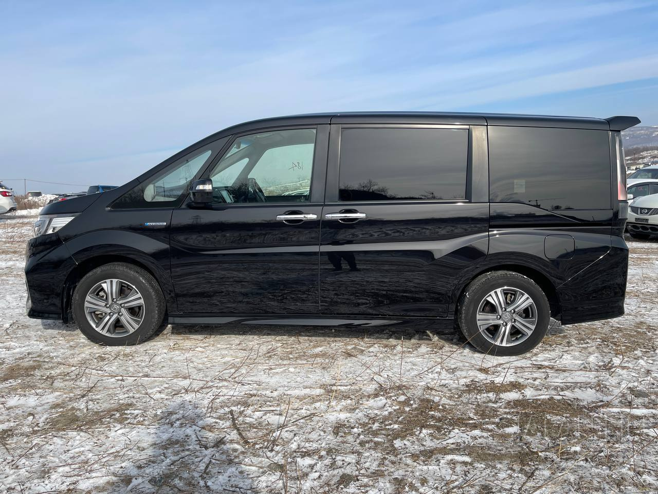 Фото Honda Stepwgn - Japan Life 