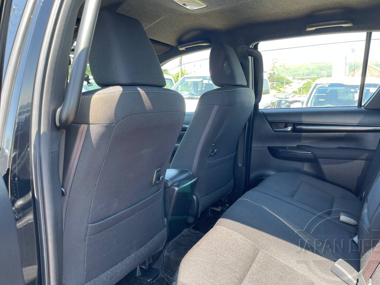 Фото Toyota Hilux - Japan Life 