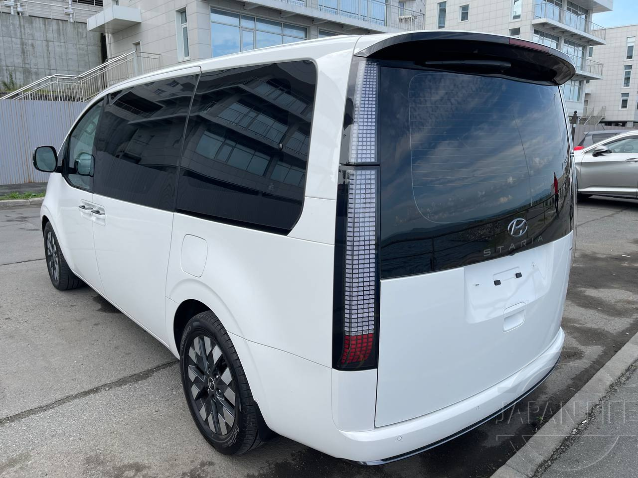 Фото Hyundai Staria - Japan Life 