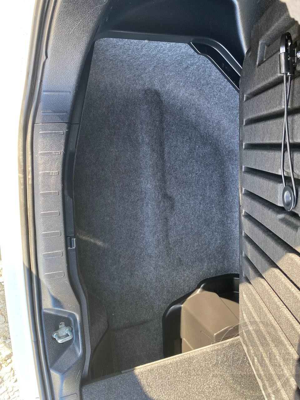 Фото Toyota Voxy - Japan Life 