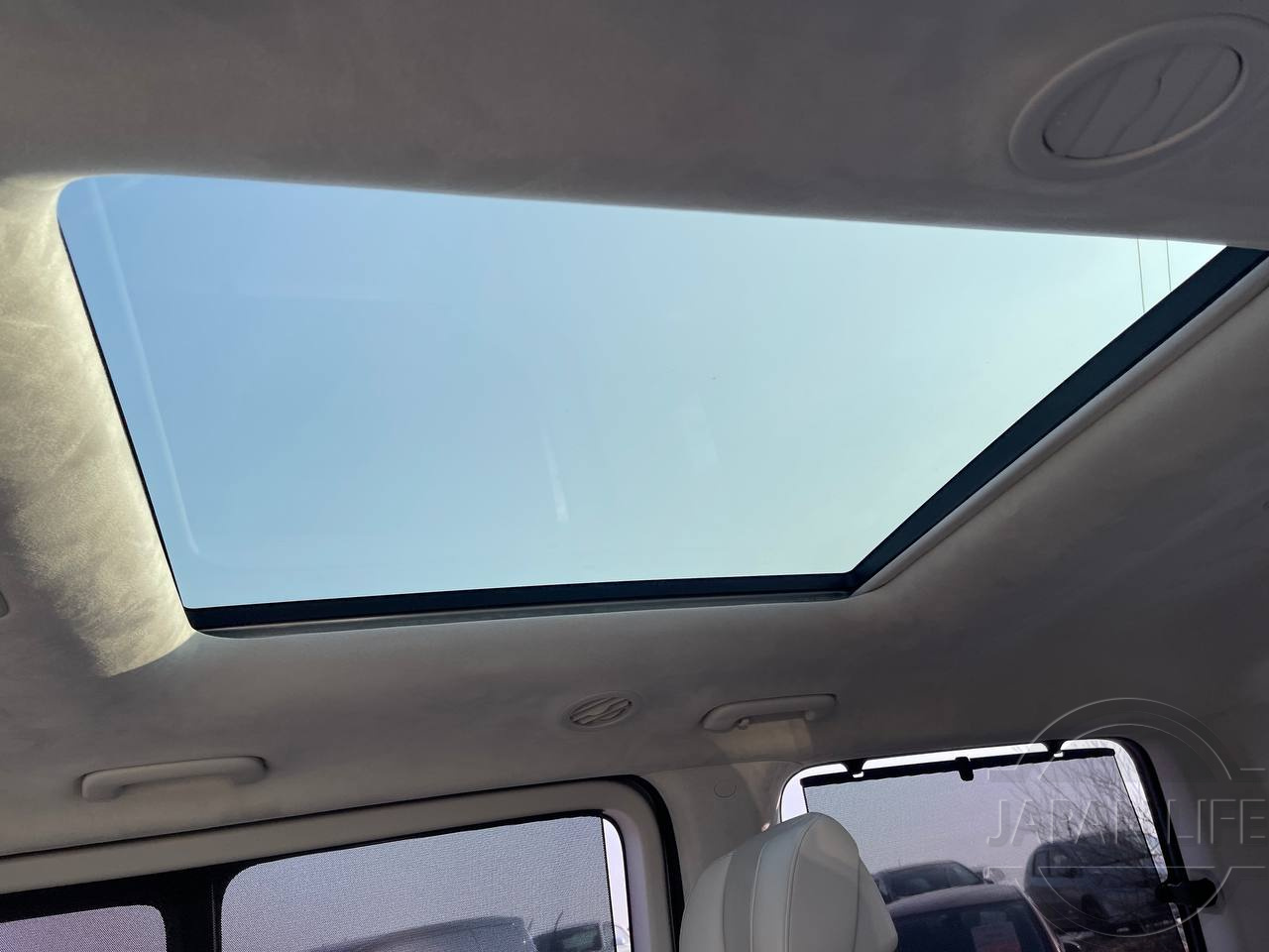 Фото Hyundai Staria - Japan Life 