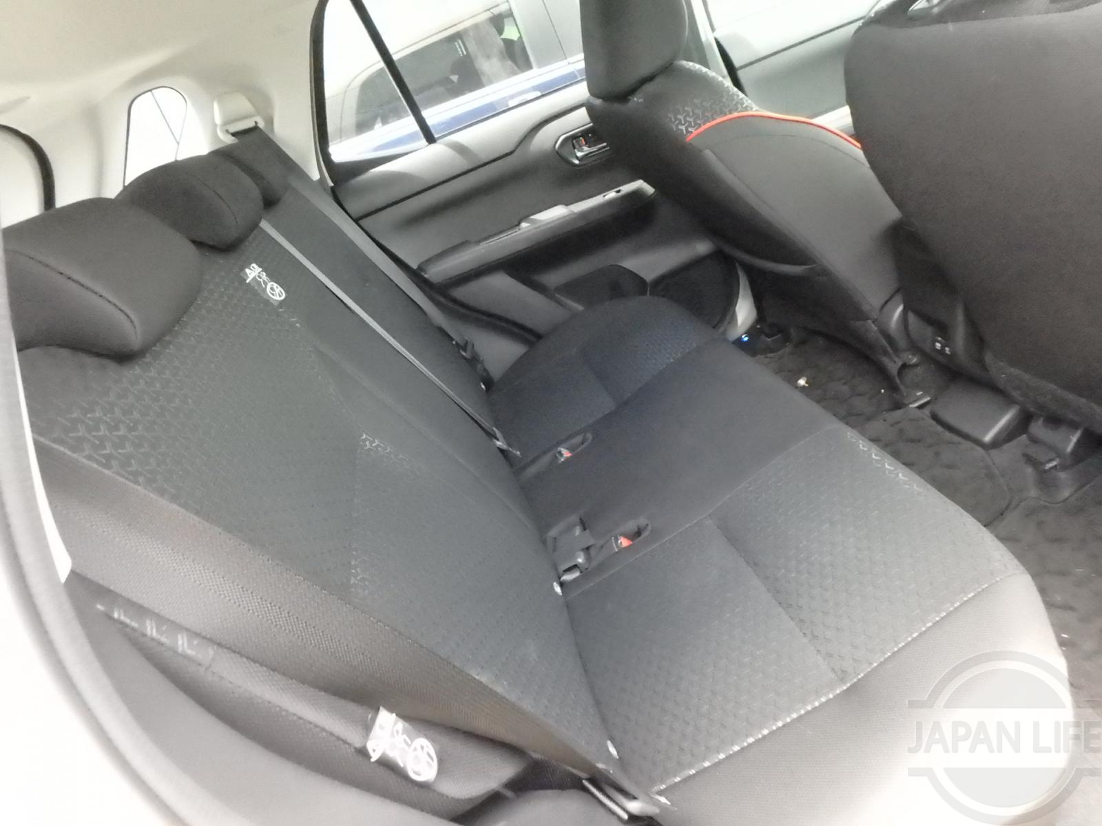 Фото Daihatsu Rocky - Japan Life 