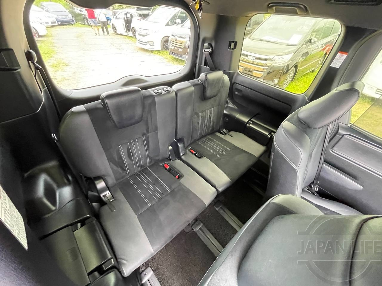 Фото Toyota Esquire - Japan Life 