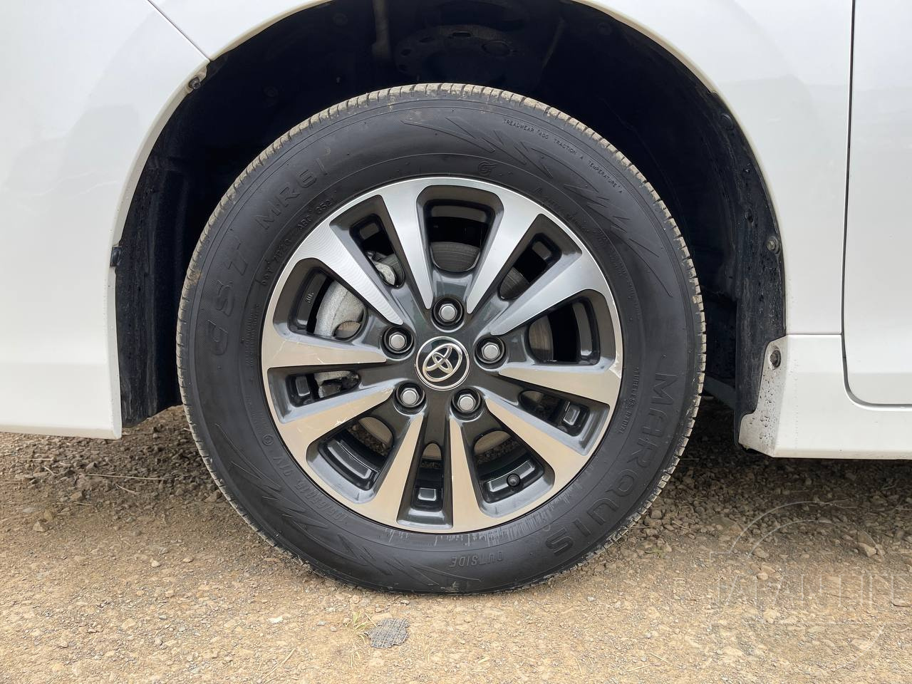 Фото Toyota Esquire - Japan Life 