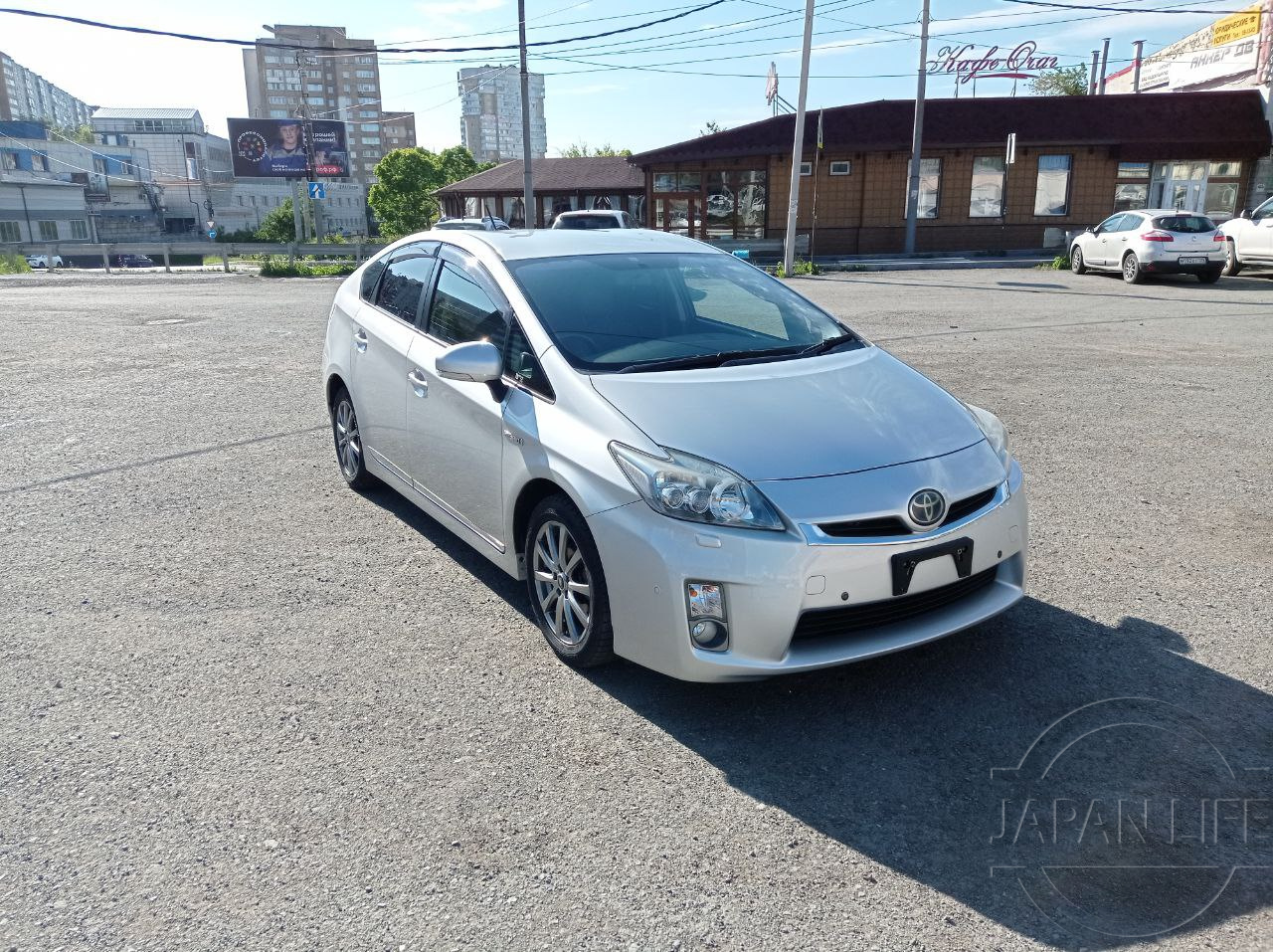 Фото Toyota Prius - Japan Life 