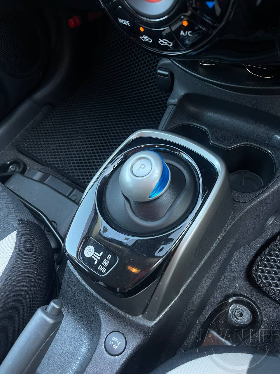 Фото Nissan Note - Japan Life 