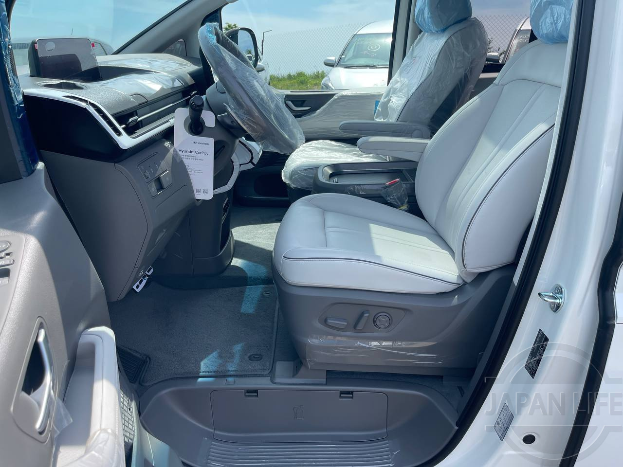 Фото Hyundai Staria - Japan Life 