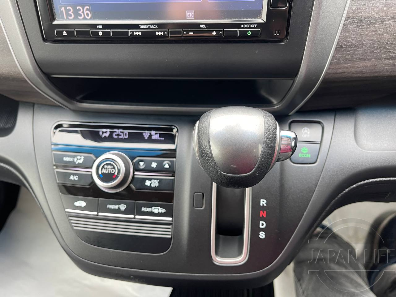 Фото Honda Freed - Japan Life 