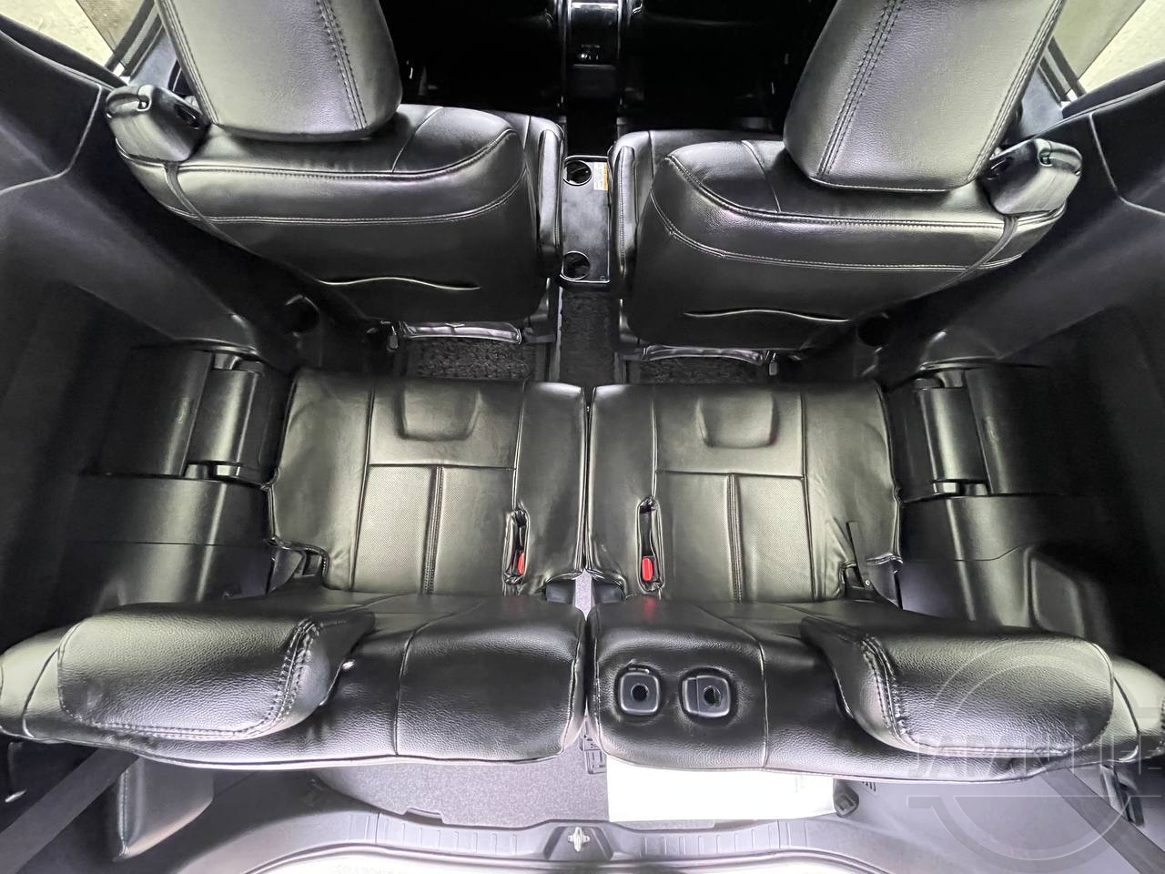 Фото Toyota Voxy - Japan Life 