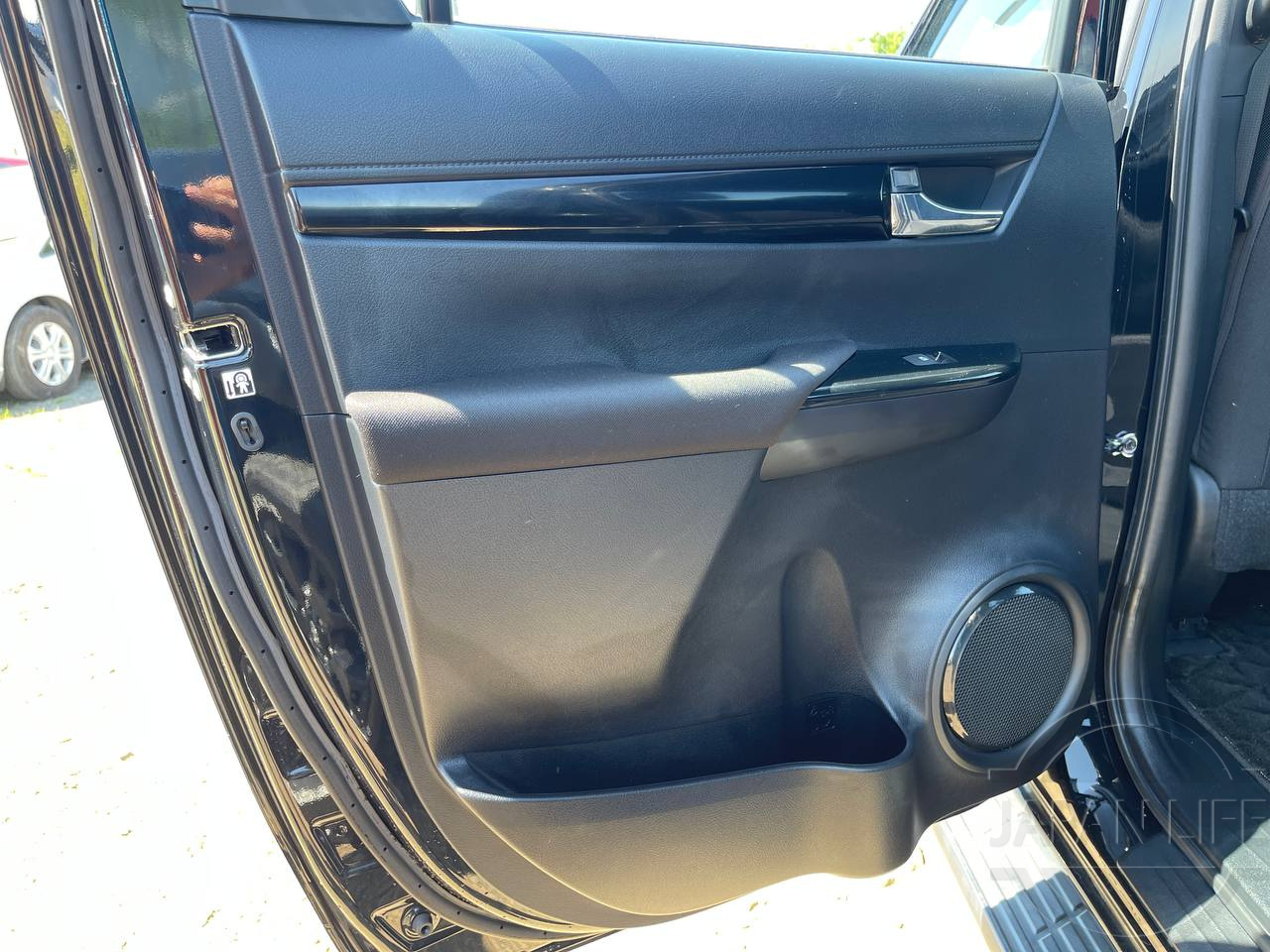 Фото Toyota Hilux - Japan Life 