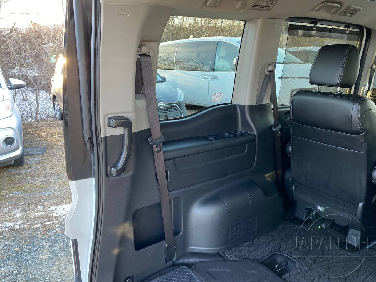 Фото Honda Stepwgn - Japan Life 