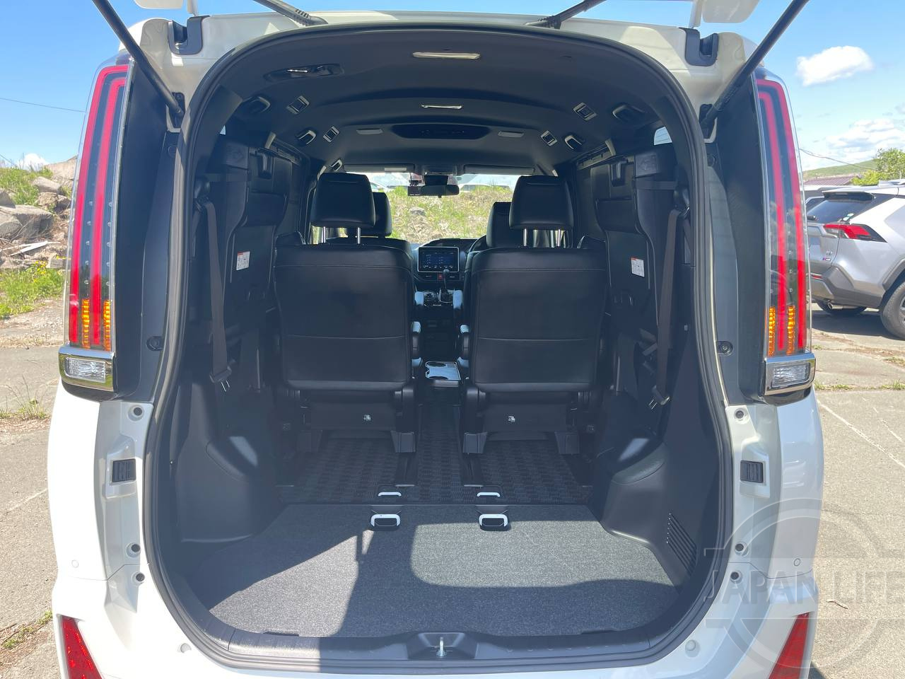 Фото Toyota Noah - Japan Life 