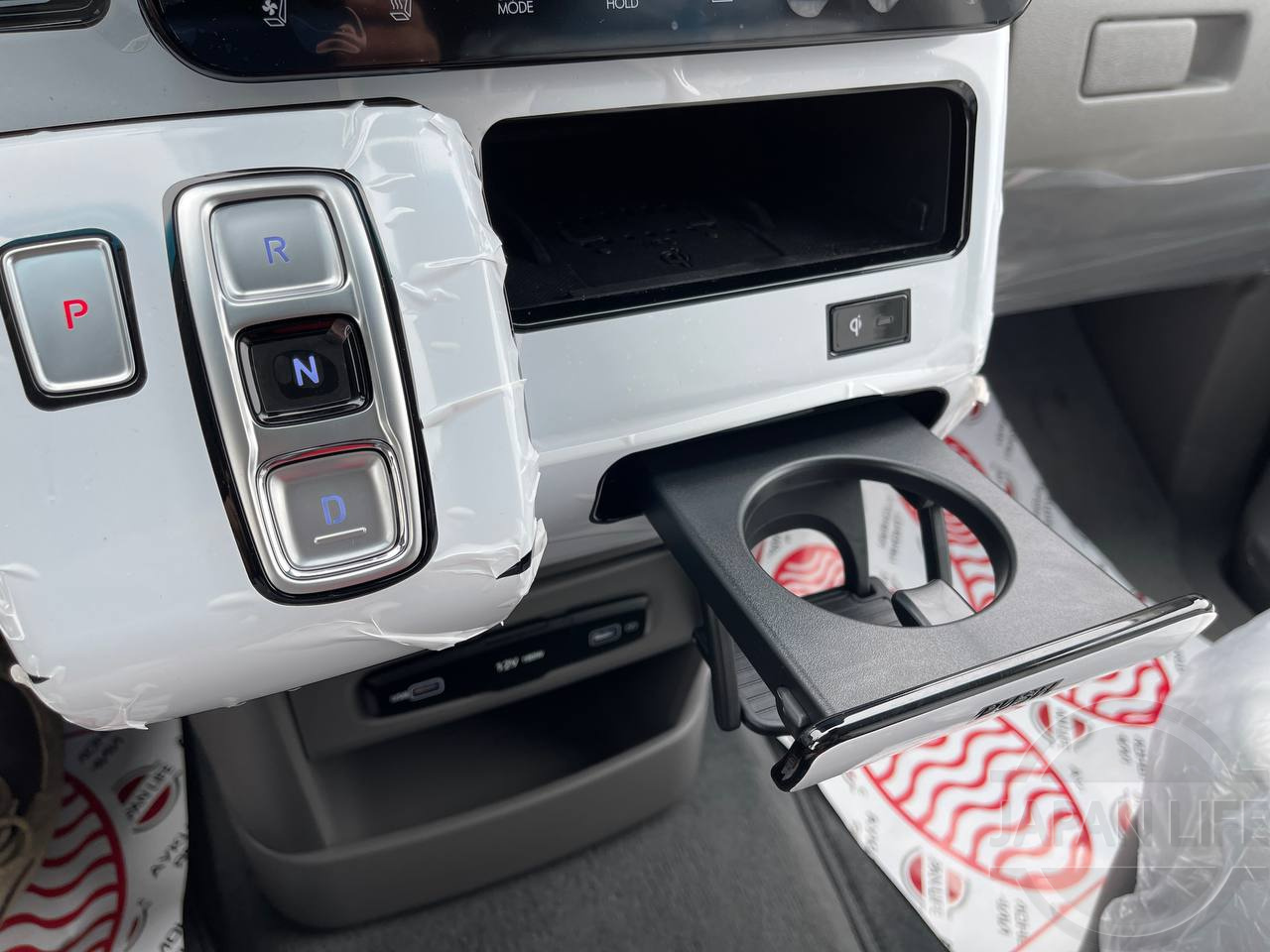 Фото Hyundai Staria - Japan Life 