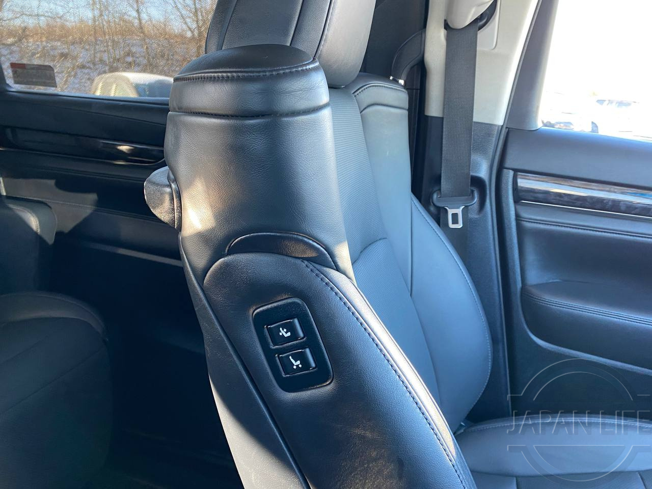 Фото Toyota Alphard - Japan Life 