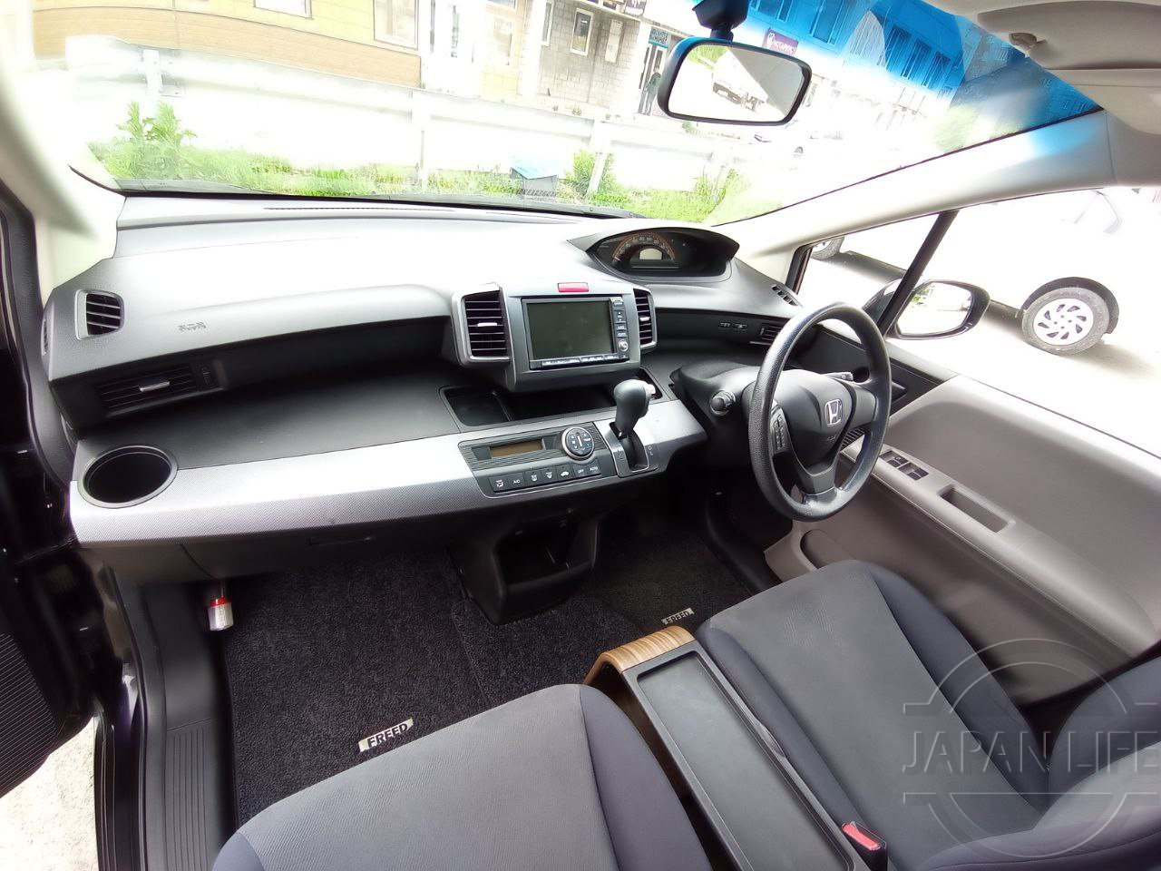Фото Honda Freed - Japan Life 