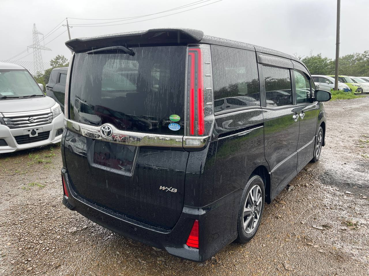 Фото Toyota Noah - Japan Life 