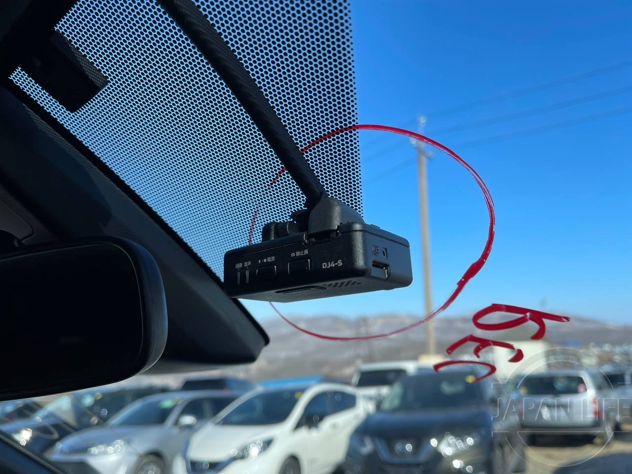 Фото Toyota Voxy - Japan Life 