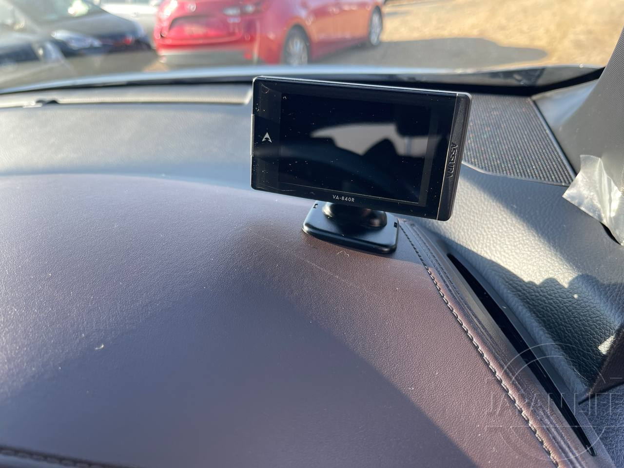 Фото Toyota C-HR - Japan Life 