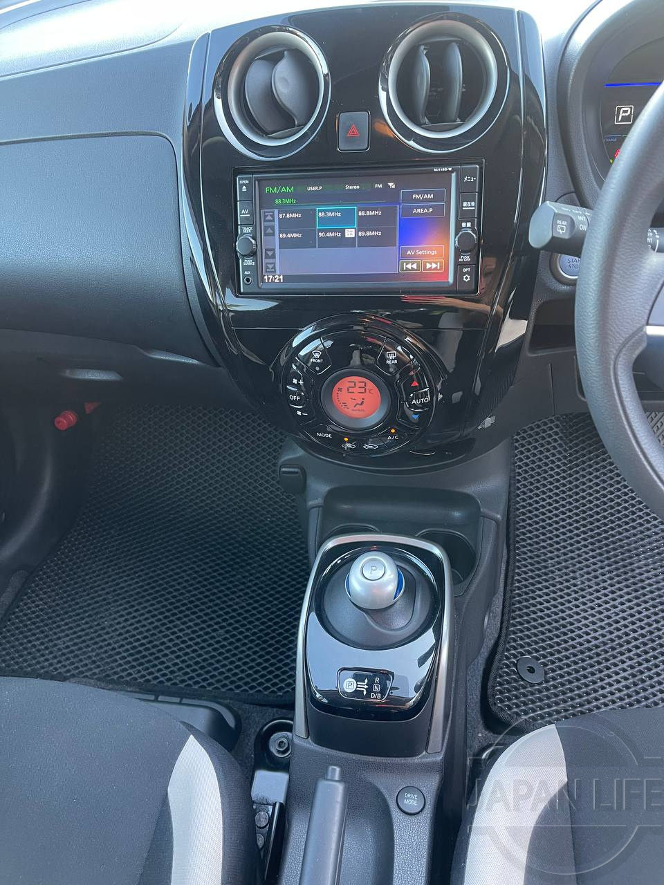 Фото Nissan Note - Japan Life 