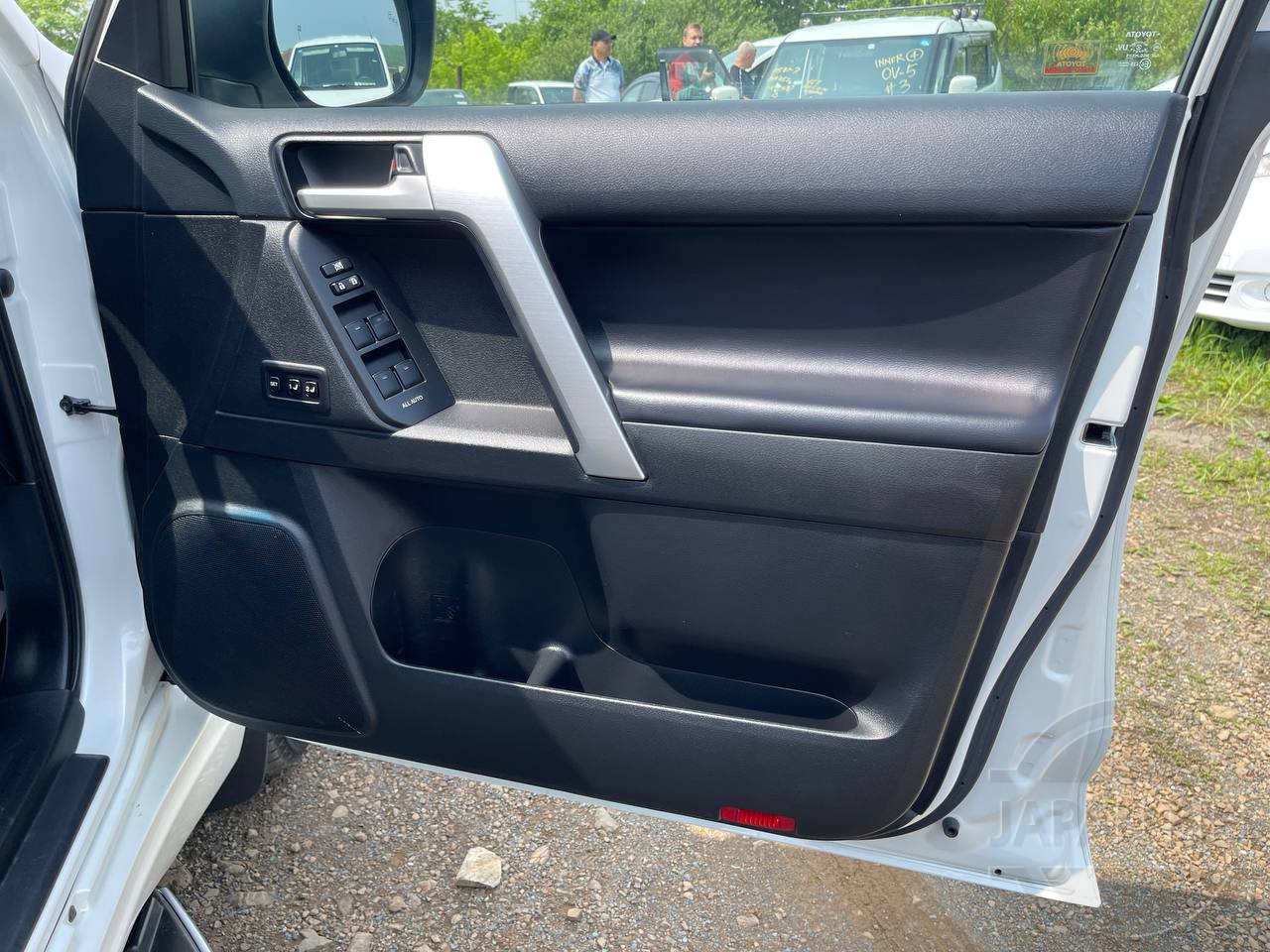 Фото Toyota Land Cruiser Prado - Japan Life 