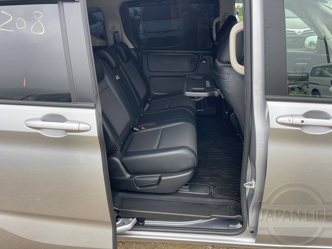 Фото Honda Freed - Japan Life 