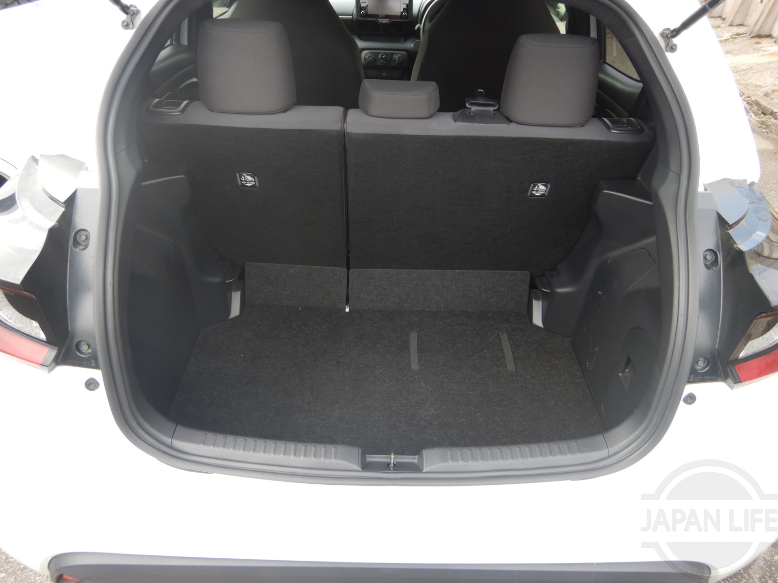 Фото Toyota Yaris - Japan Life 