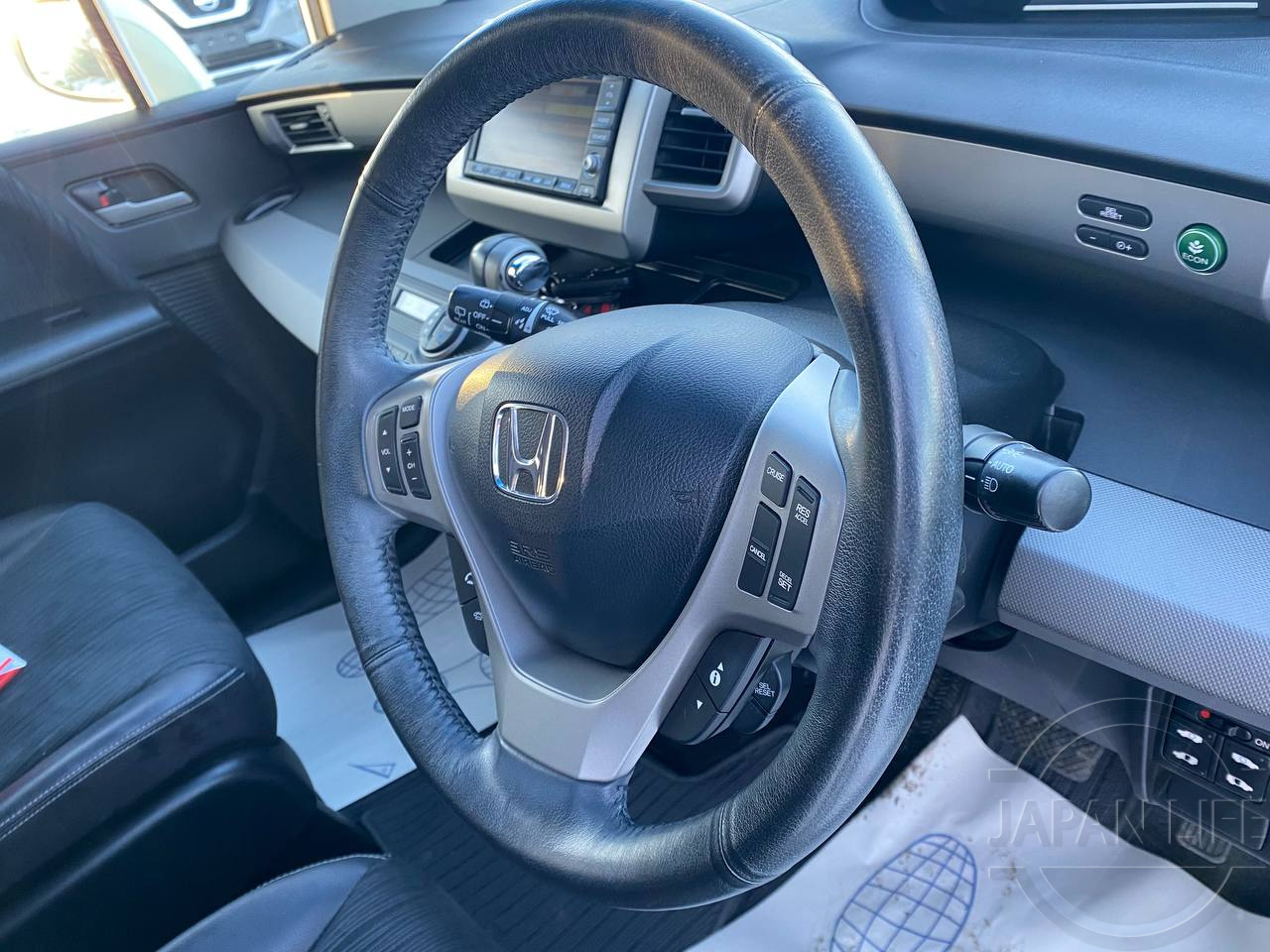 Фото Honda Freed - Japan Life 