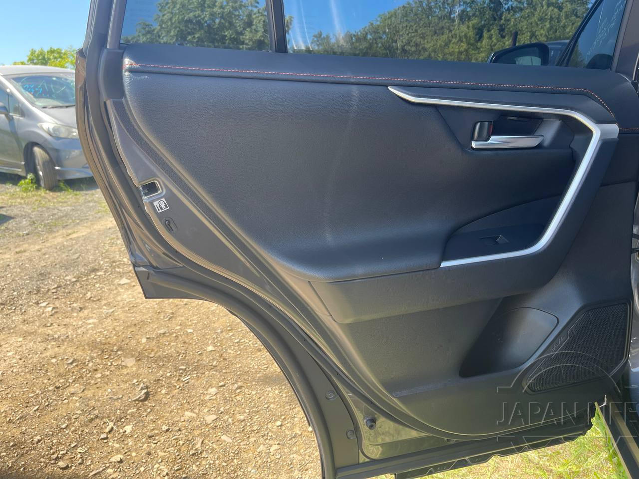 Фото Toyota RAV4 - Japan Life 