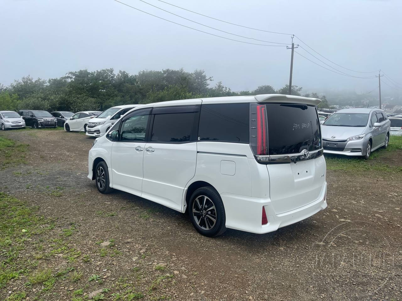 Фото Toyota Noah - Japan Life 