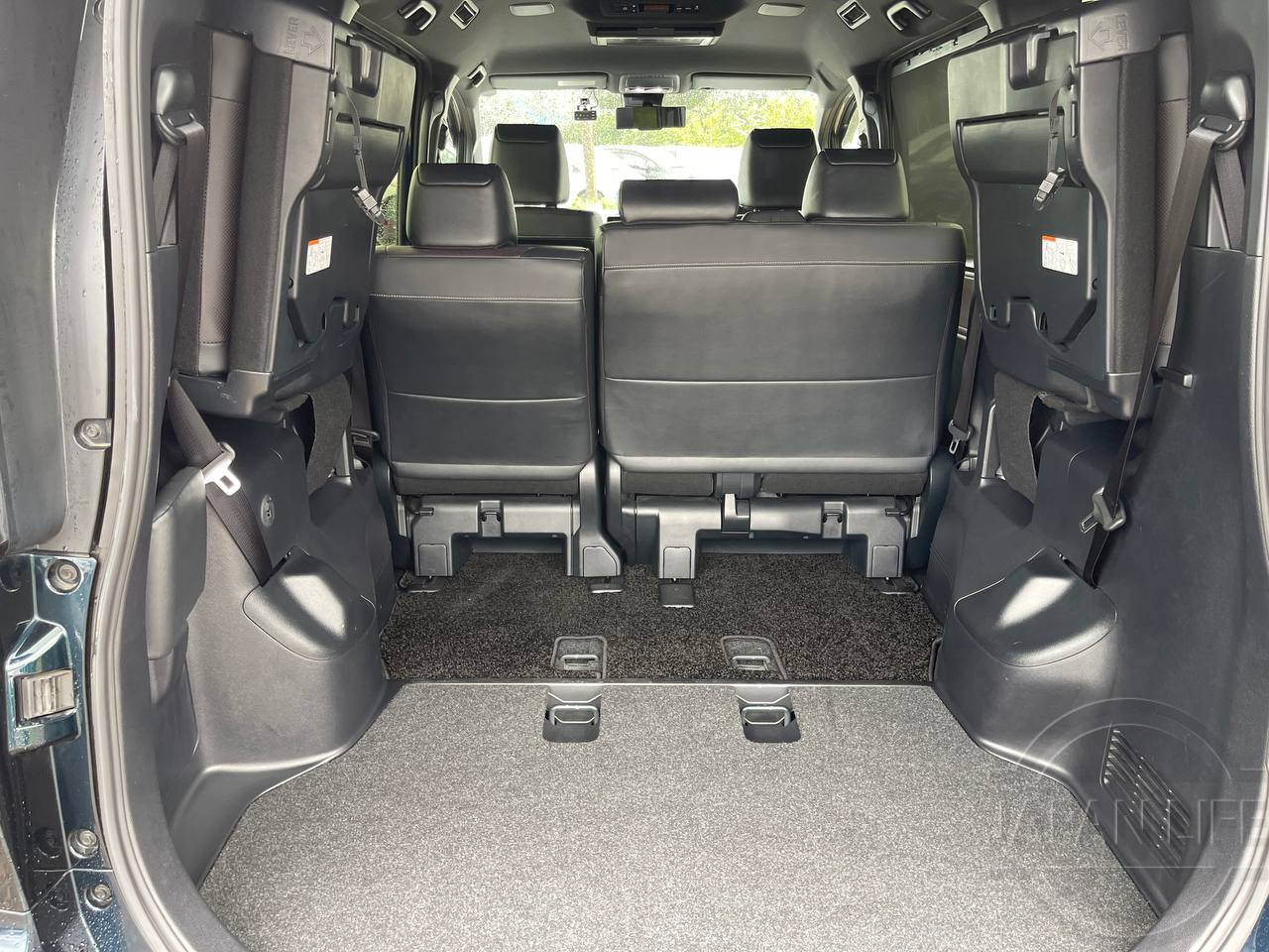 Фото Toyota Esquire - Japan Life 