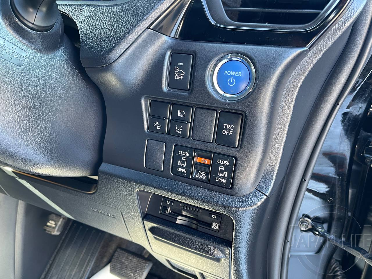 Фото Toyota Esquire - Japan Life 