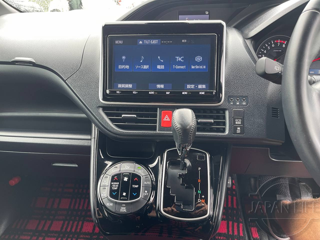 Фото Toyota Noah - Japan Life 