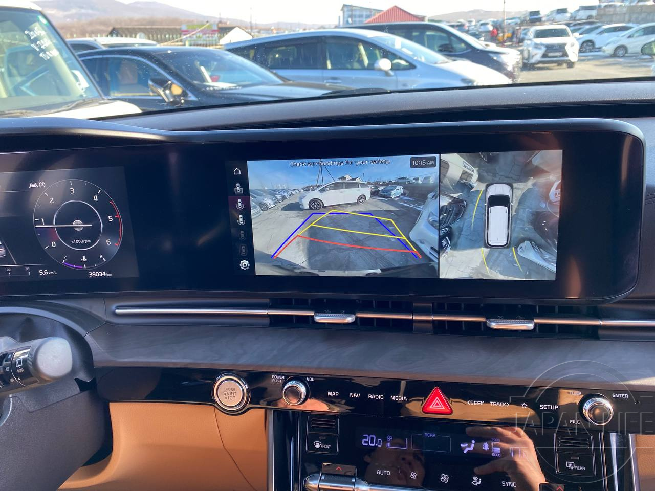 Фото Kia Carnival - Japan Life 