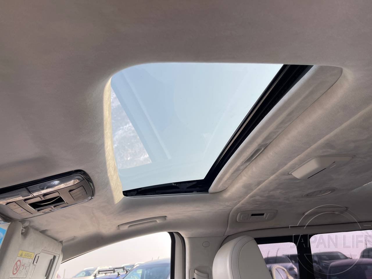 Фото Hyundai Staria - Japan Life 