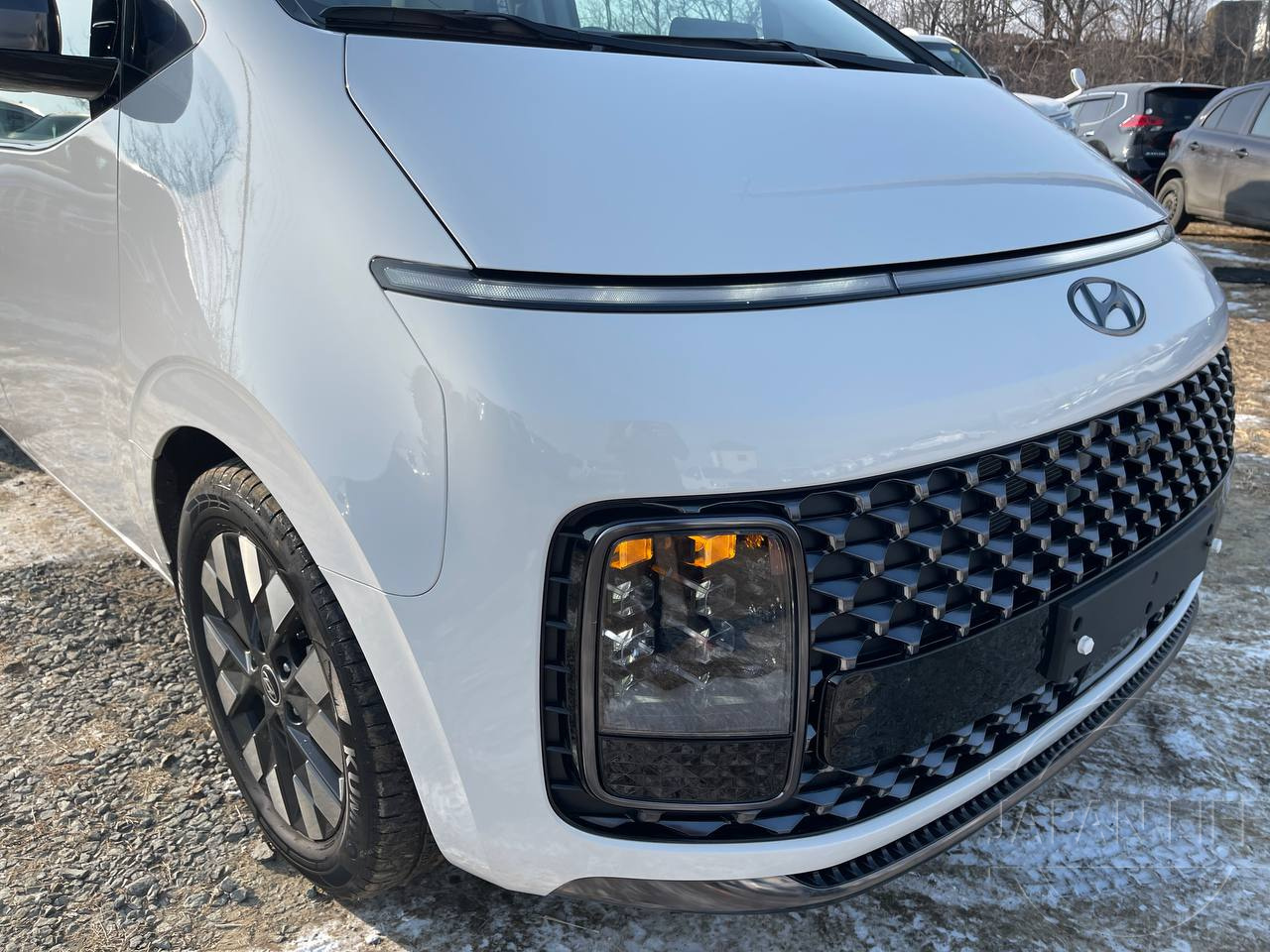 Фото Hyundai Staria - Japan Life 