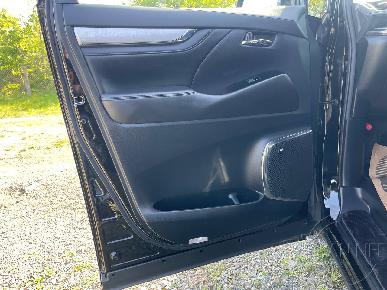 Фото Toyota Alphard - Japan Life 