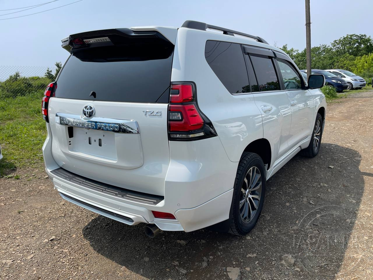 Фото Toyota Land Cruiser Prado - Japan Life 