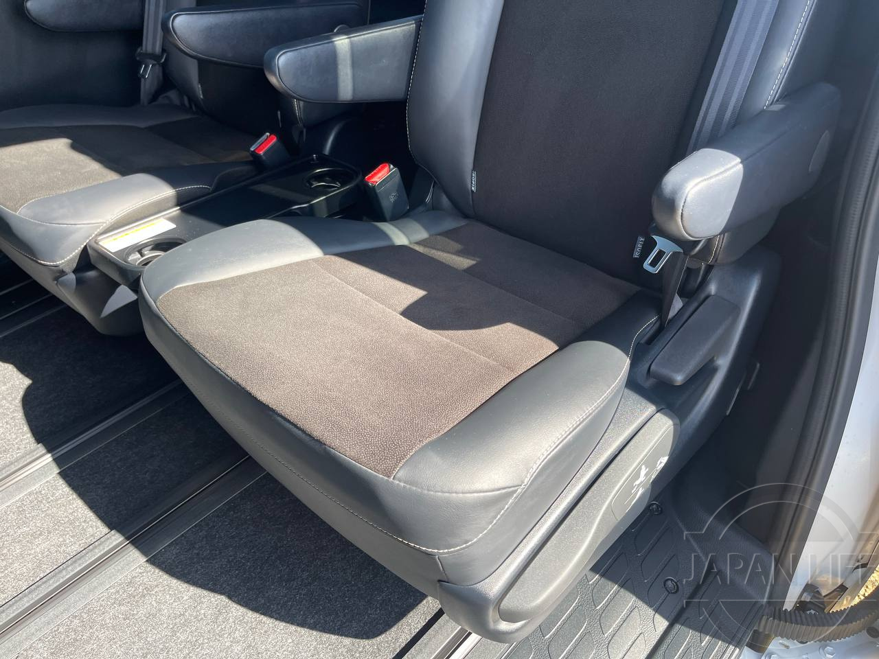 Фото Toyota Noah - Japan Life 