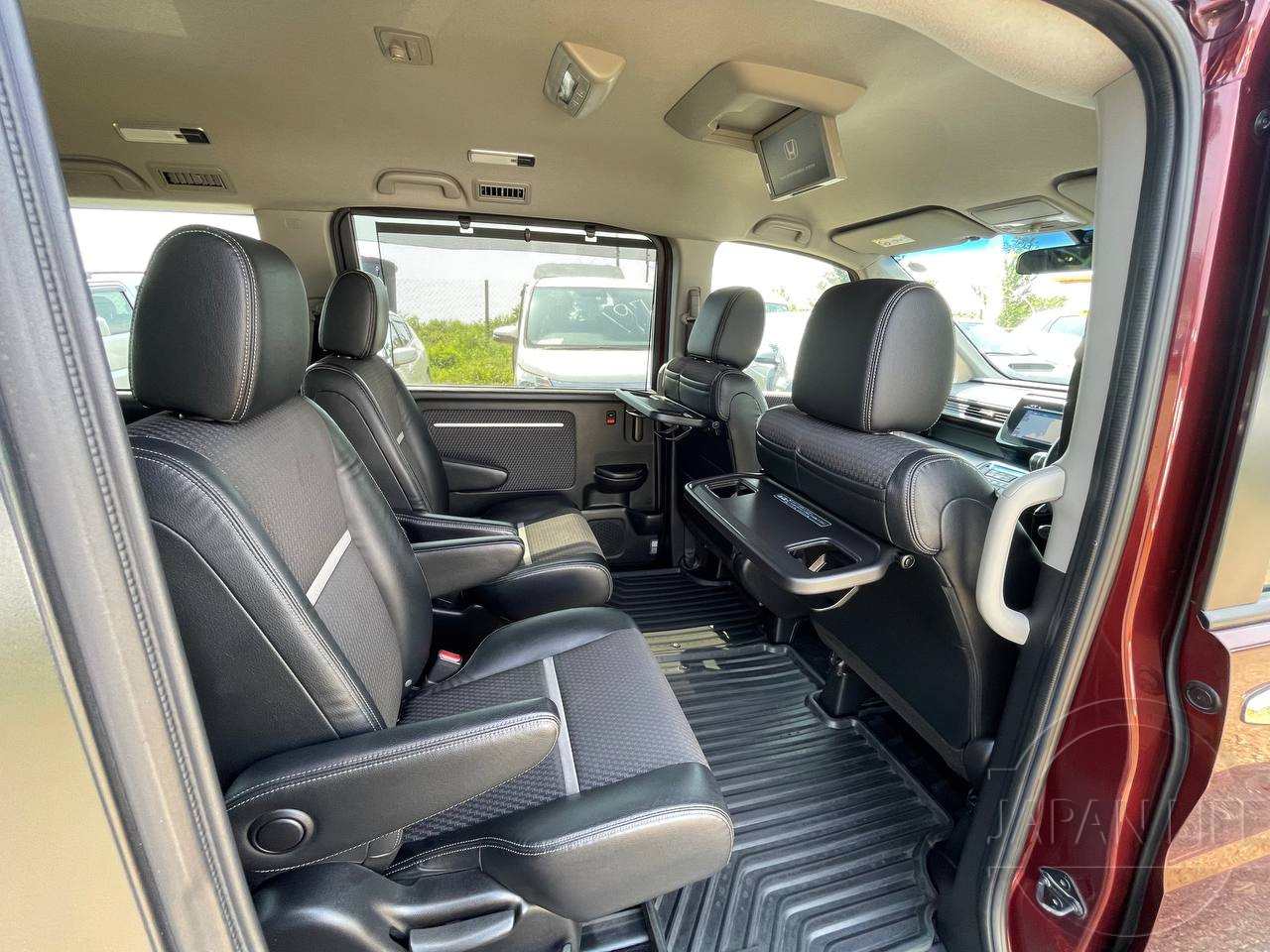 Фото Honda Stepwgn - Japan Life 