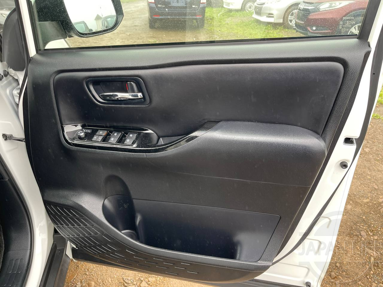 Фото Toyota Noah - Japan Life 