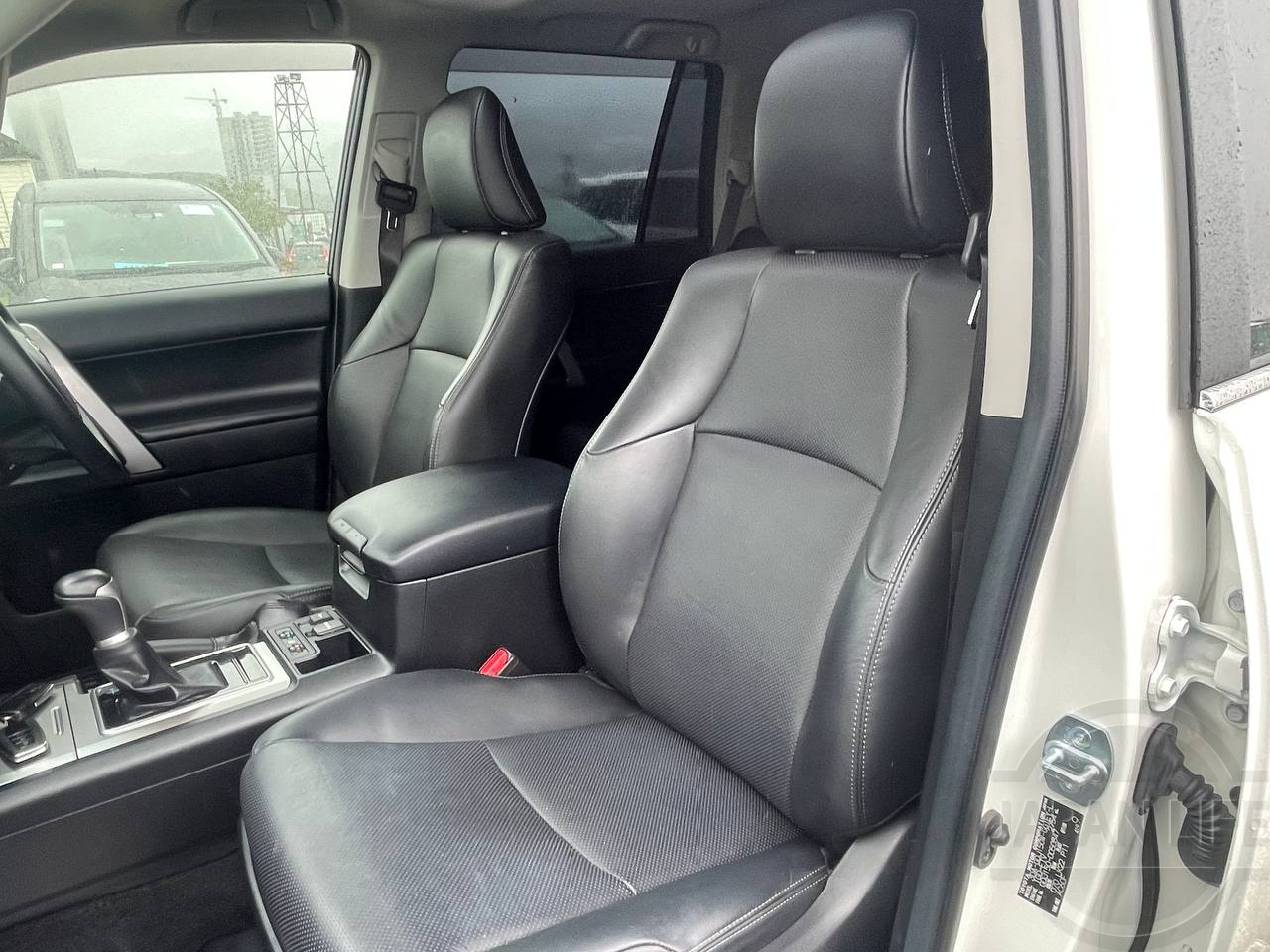 Фото Toyota Land Cruiser Prado - Japan Life 