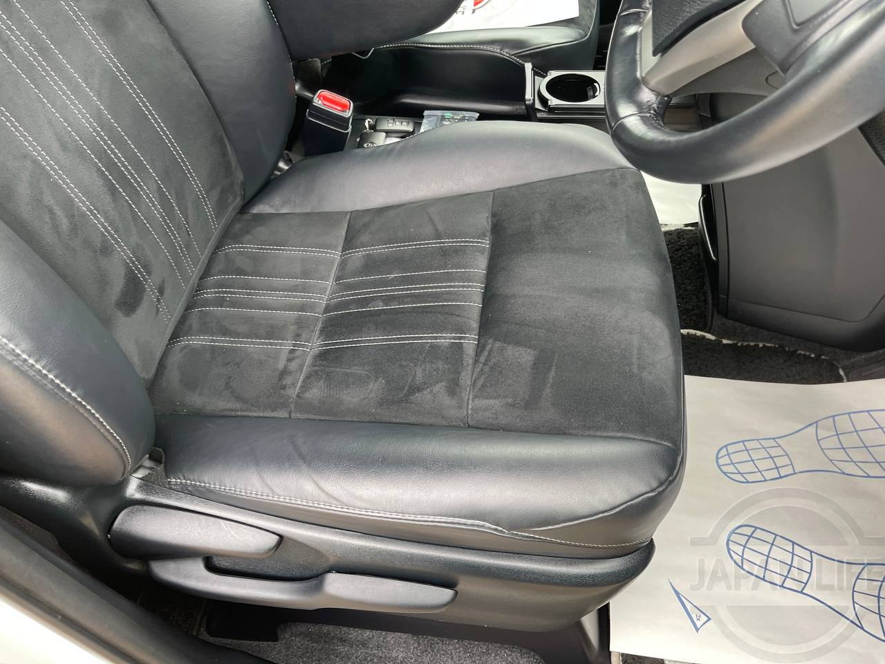 Фото Toyota Esquire - Japan Life 