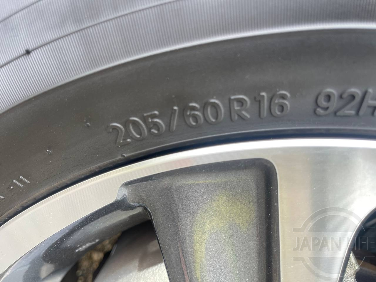 Фото Toyota Voxy - Japan Life 